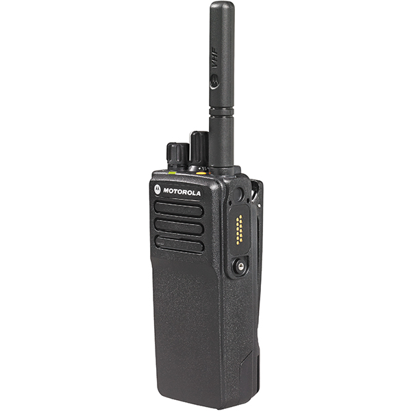Радиостанция цифровая Motorola DP4400e VHF, 3 аккумулятора PMNN4543A на 2450мАч