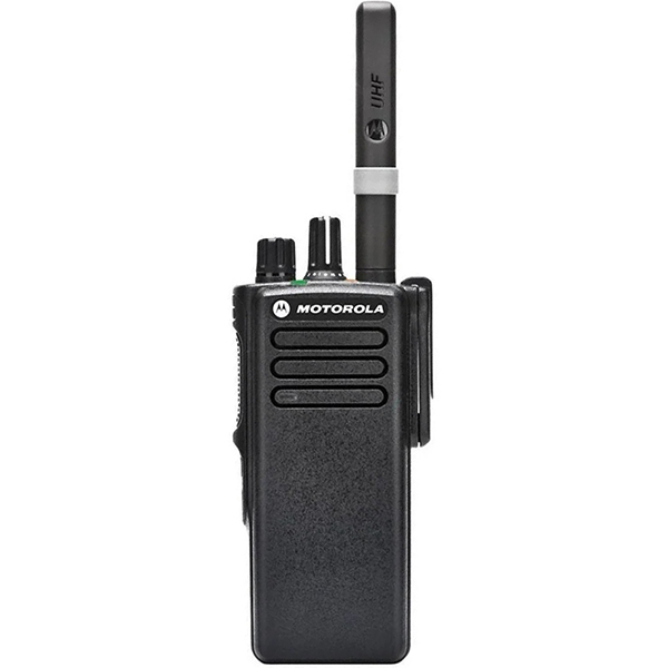 Радіостанція цифрова Motorola DP4400e VHF, 3 акумулятора PMNN4543A на 2450мАг