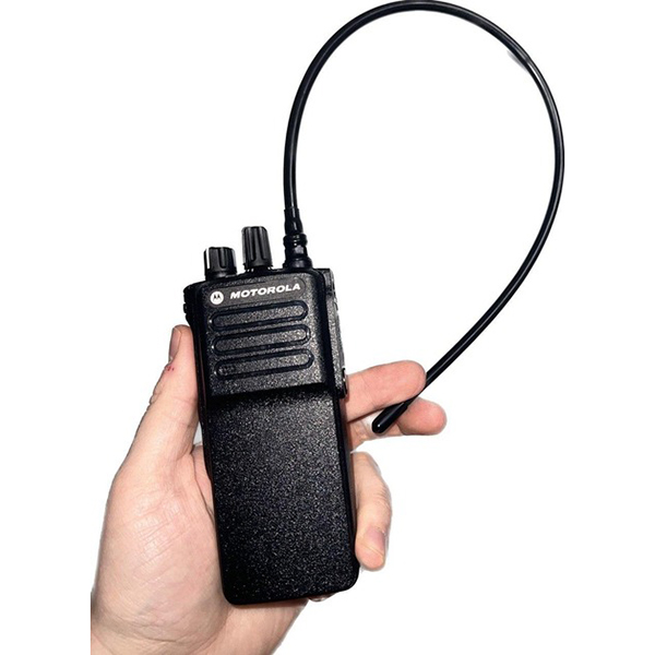 Оригинальная Удлинённая антенна DP-47 для радиостанций Motorola 47 см для раций серии DP4400, DP4800 и R7