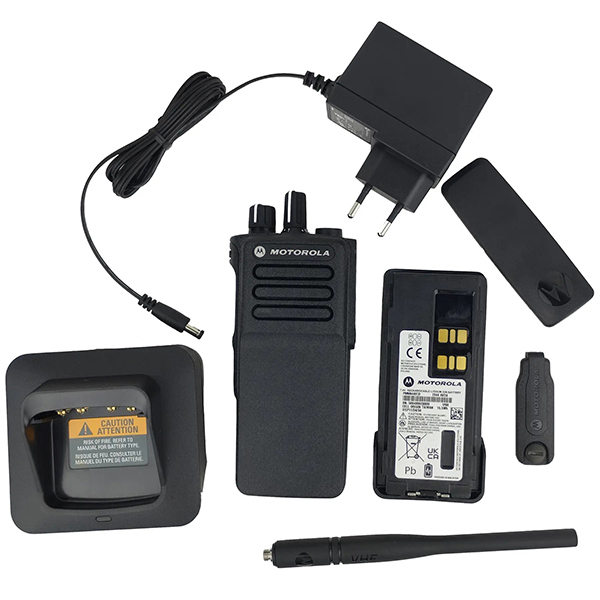 Цифровая портативная рация Motorola MotoTRBO DP4400 VHF AES-256 Li-Ion 2450 мАч