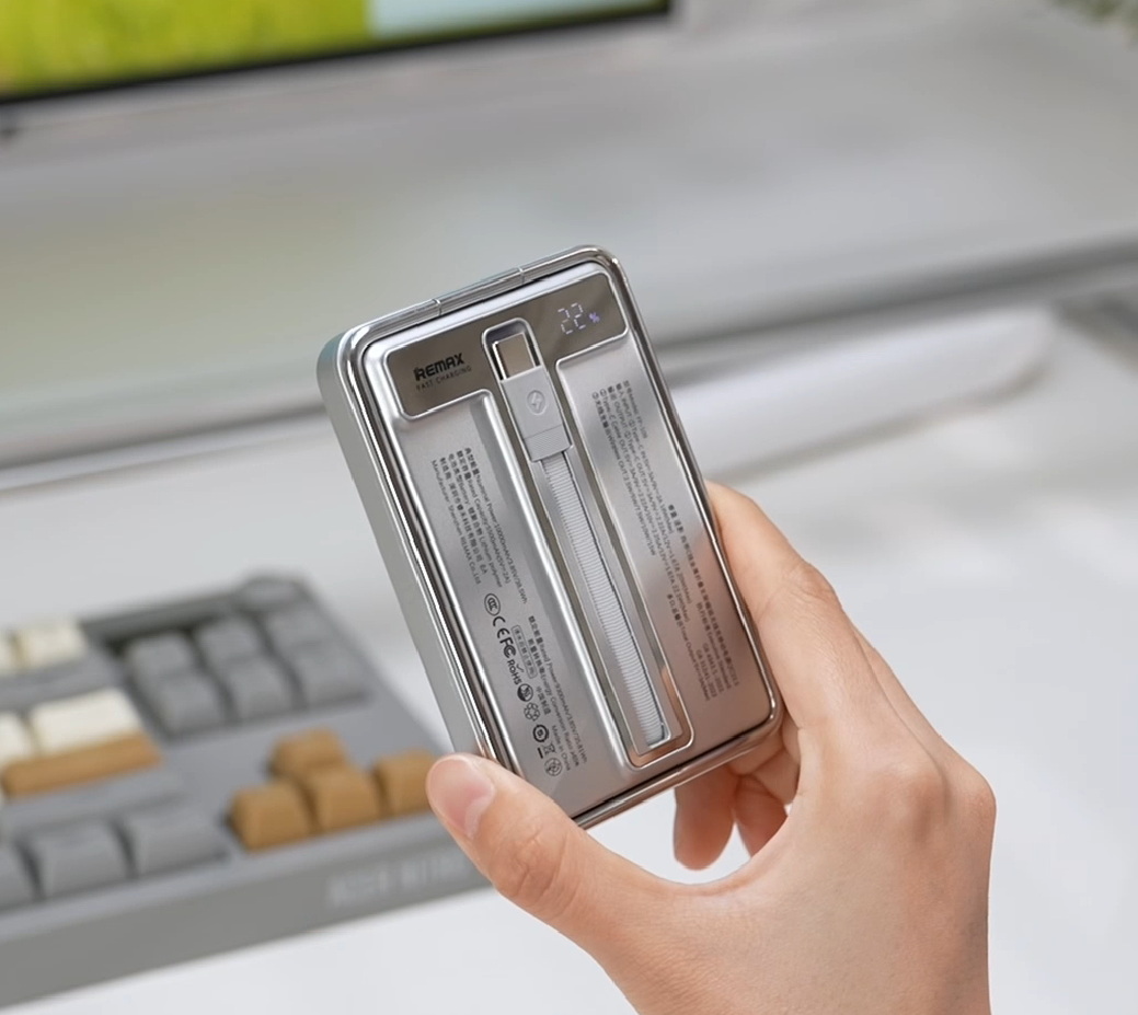 Павербанк 10000 мА·ч Remax FP-109 – 22,5 Вт, PD+QC, USB-С + встроенный кабель Type-C + магнитная беспроводная зарядка, серебристый